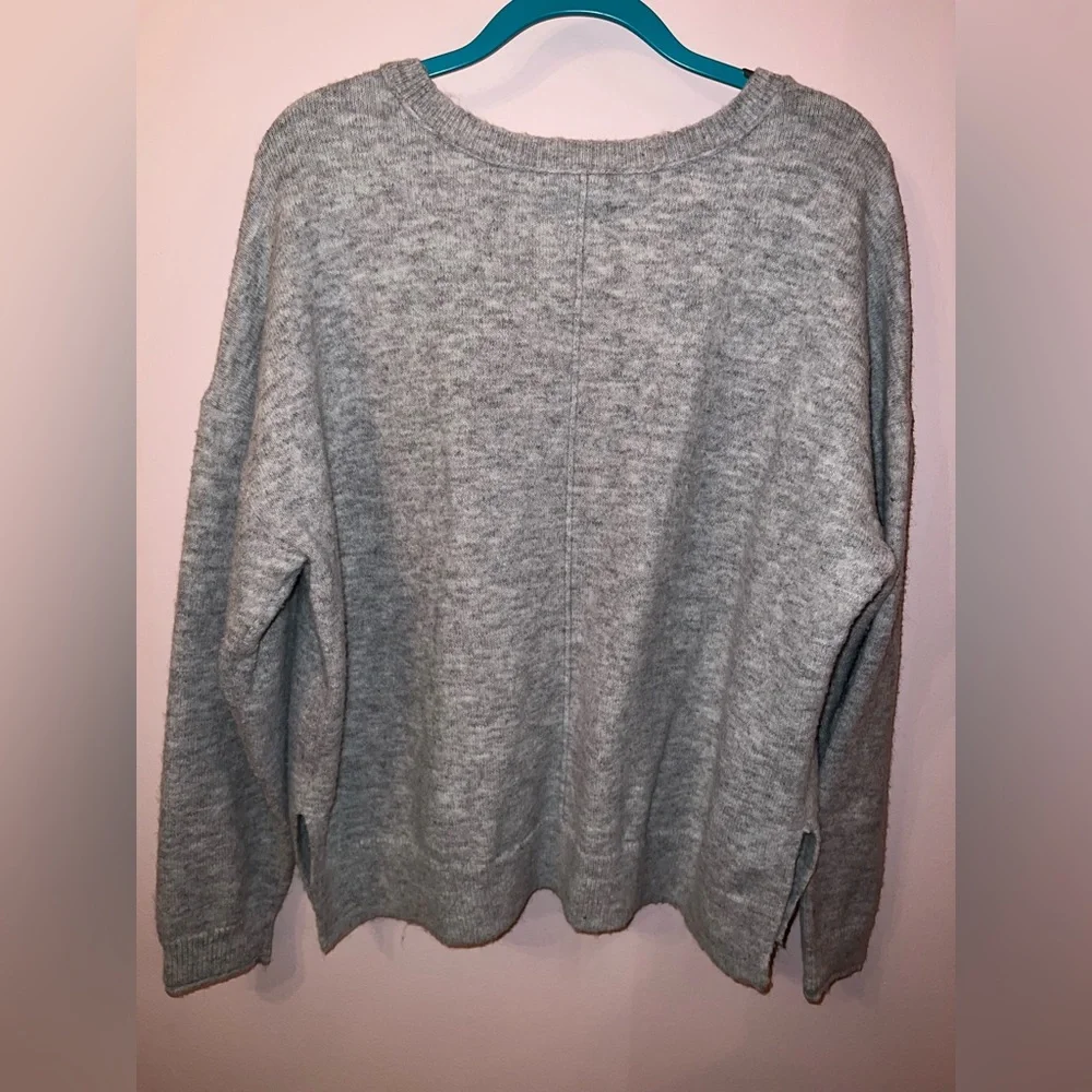 Lucky Brand Heather Gray V-Neck Sweater - Picture 3 of 5